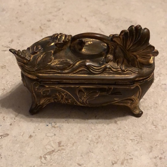 Art Nouveau Vintage Jennings Bros Signed JB 331 Gold Gilded Trinket Jewelry Box - Picture 3 of 10